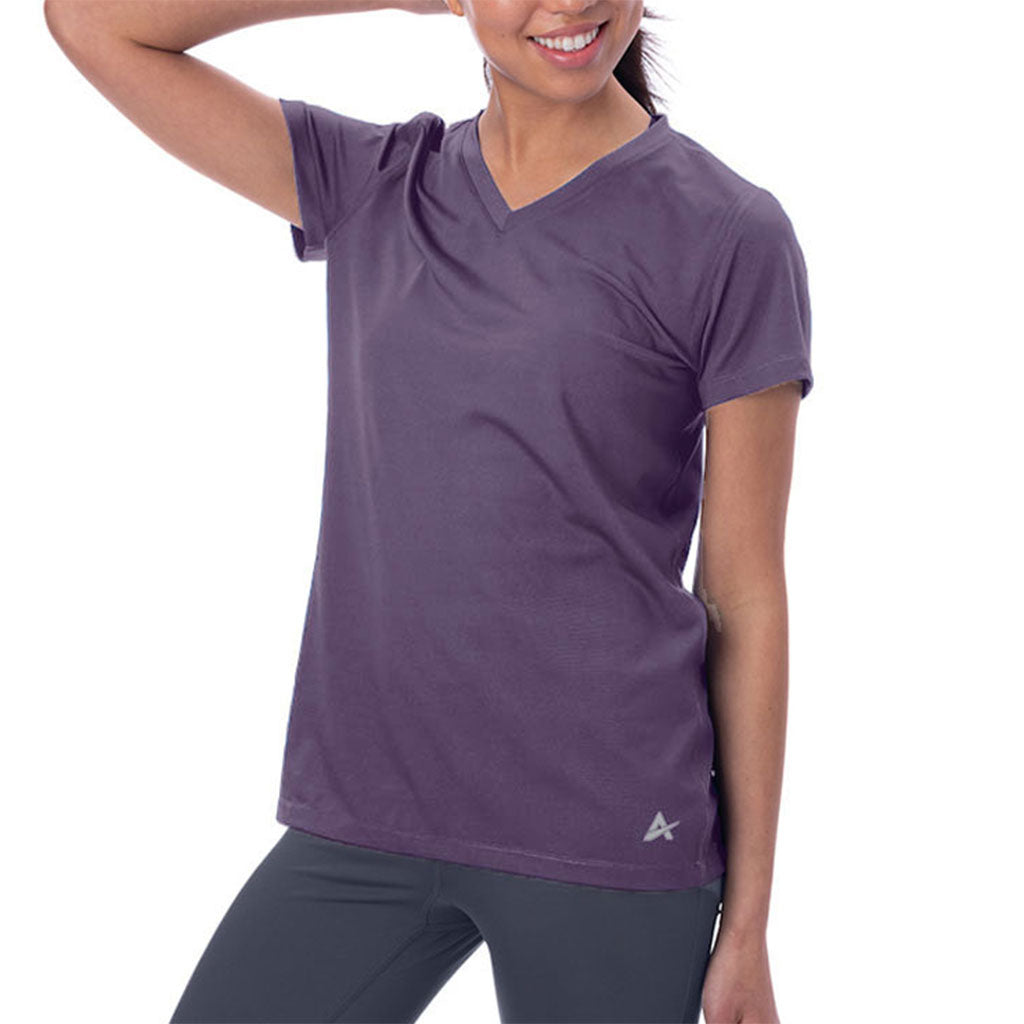 T-shirt rafraîchissant col V femme — La chaleur ne gagne plus