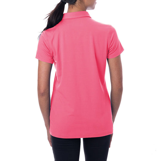 Polo rafraîchissant femme — Look propre, peau au frais