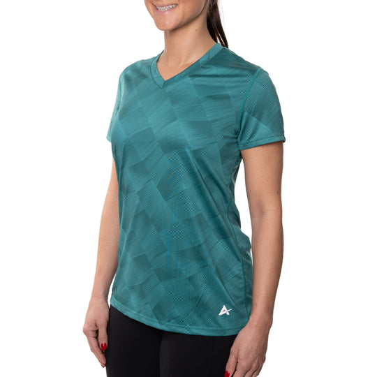T-shirt rafraîchissant col V femme — La chaleur ne gagne plus