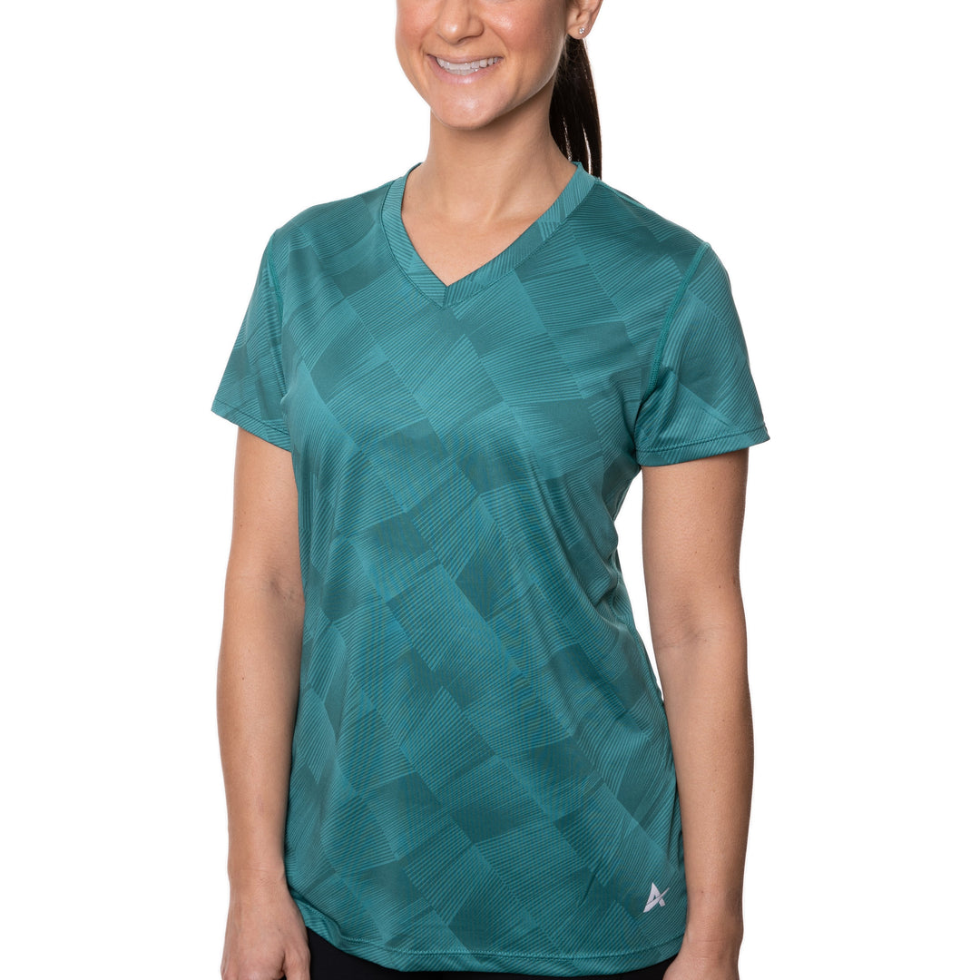 T-shirt rafraîchissant col V femme — La chaleur ne gagne plus
